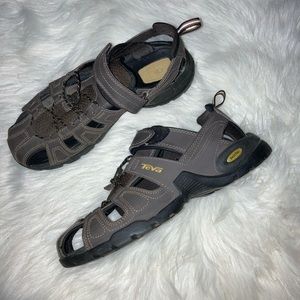 Men’s Teva Sandals Closed Toe Size 9